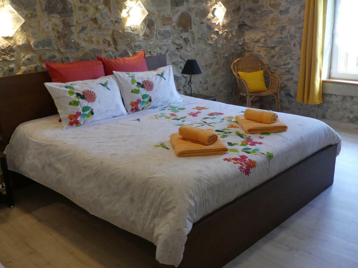Chambres D'Hotes Les Gragniotes Tournissan Kültér fotó